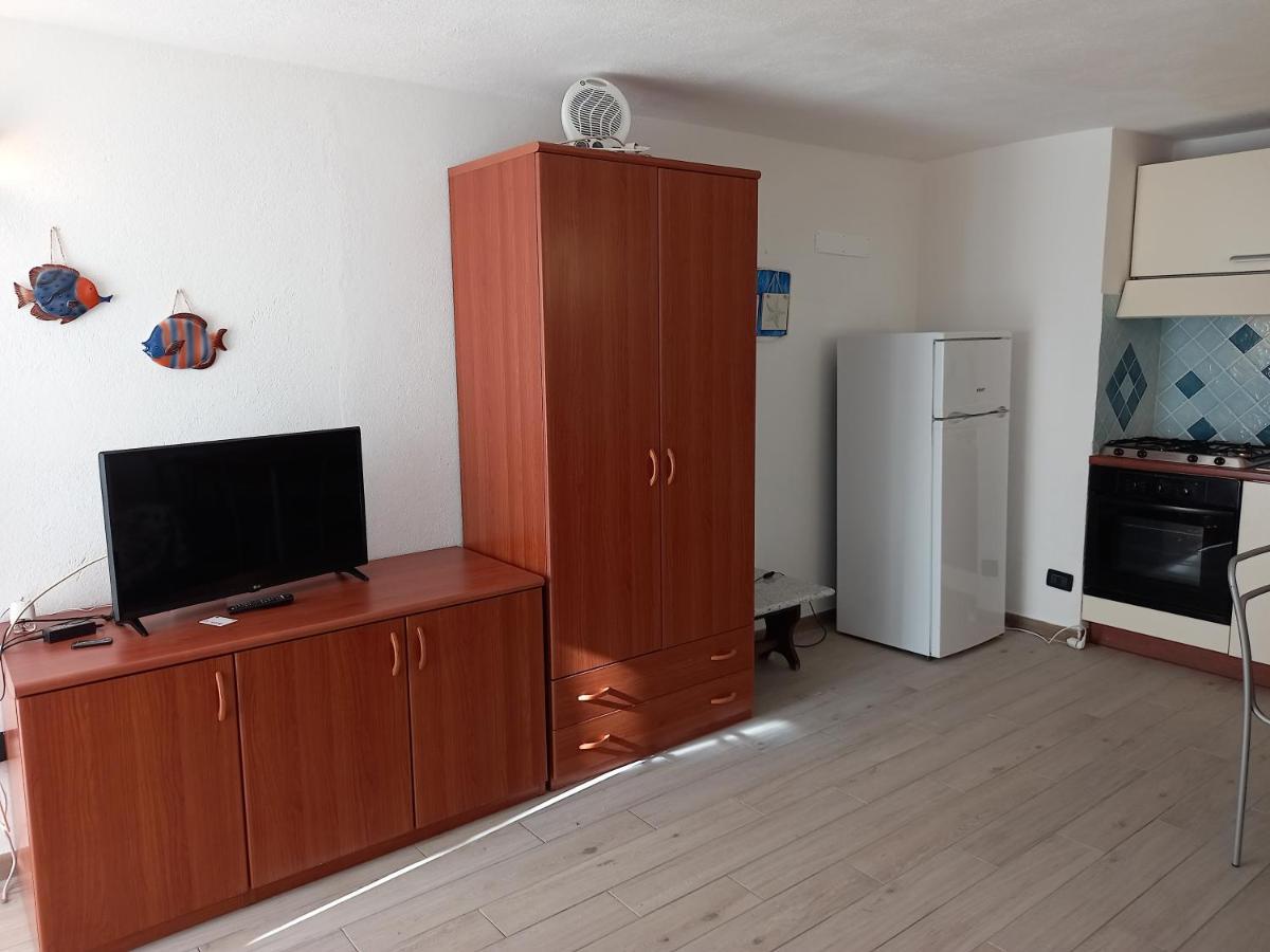Lucky Apartment Golfo Aranci Exterior foto