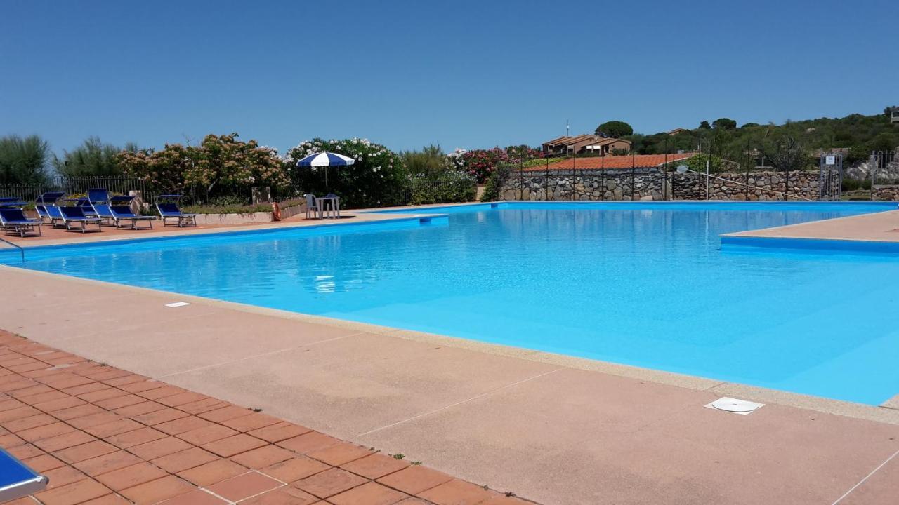 Lucky Apartment Golfo Aranci Exterior foto